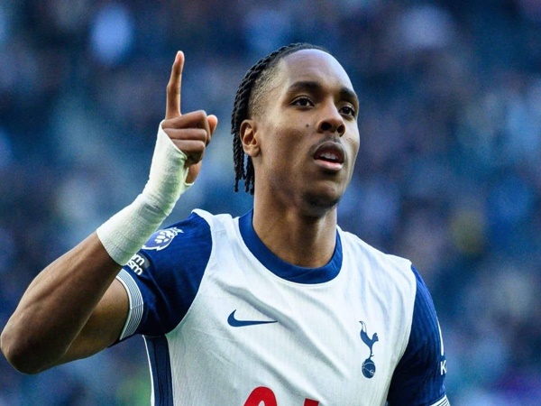Mathys Tel Minta Tottenham Belajar Dari Kekalahan Telak vs Bayern Munich